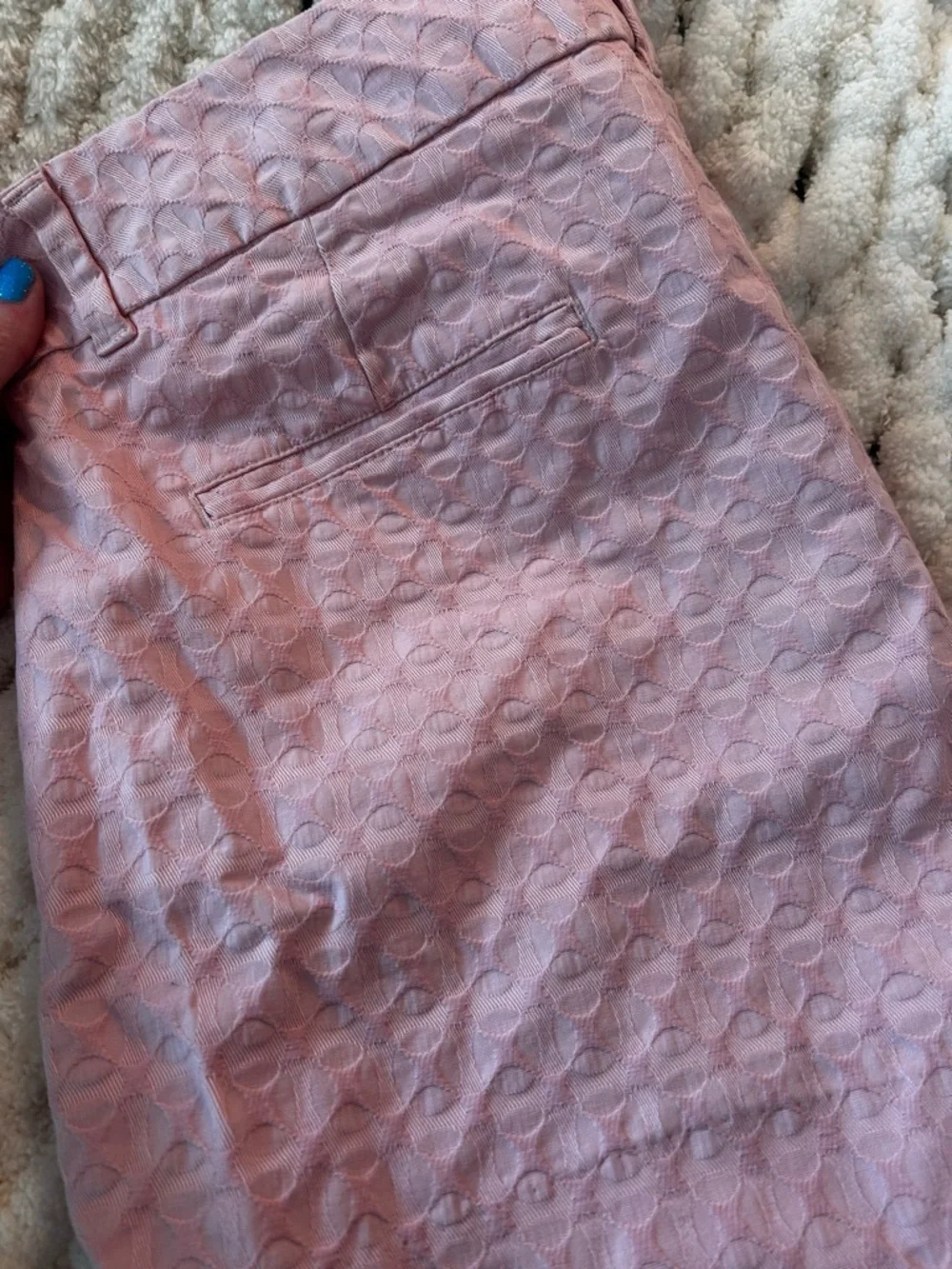 crown & ivy Blush Pink Textured Jacquard Shorts - Picture 3 of 4